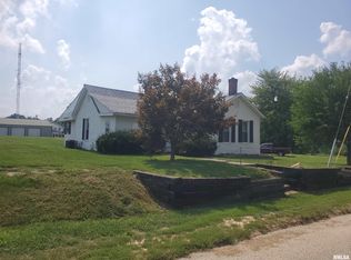 132 W Springfield St, Virginia, IL 62691