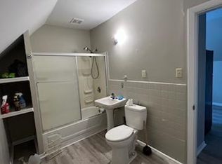 448 W Chenery St #1/2, Springfield, IL 62704