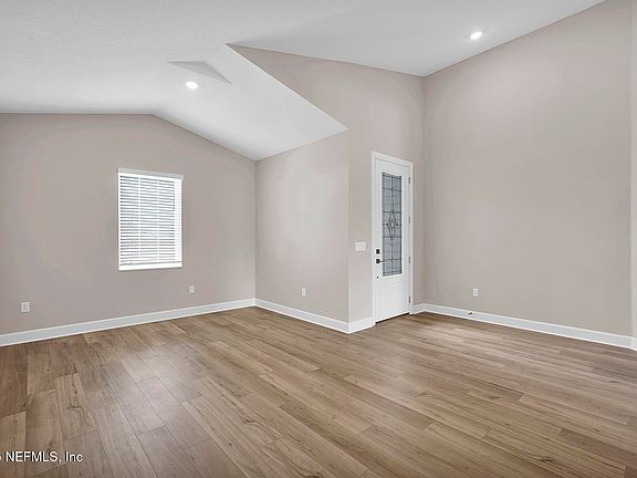 3rd image of 2114 BLACK GLASS Place