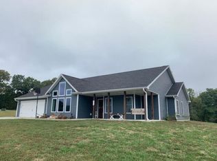 715 E Canole Rd, Sturgeon, MO 65284