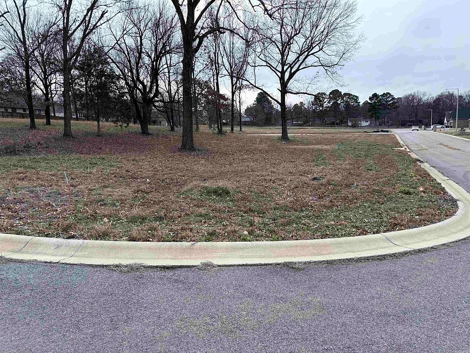 1st image of 1715 Roleson Ln