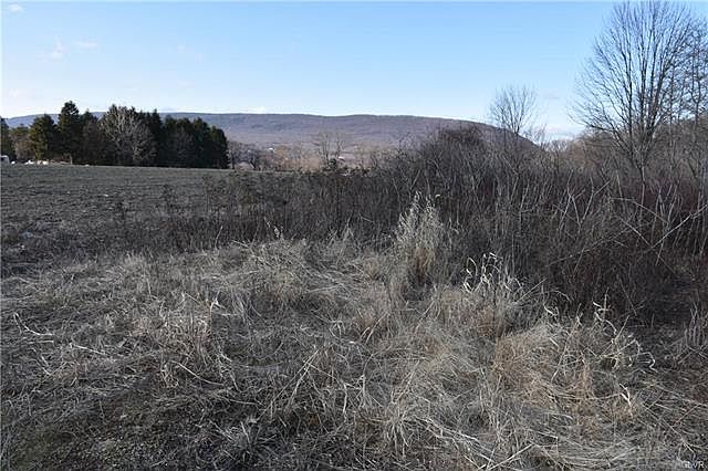 2nd image of 4864 Main St