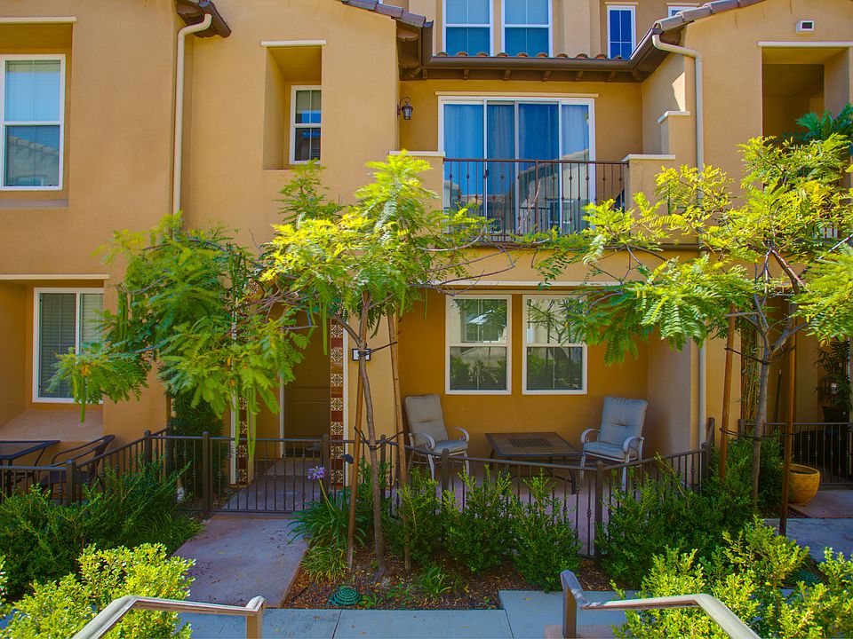 1st image of 30 Playa Cir
