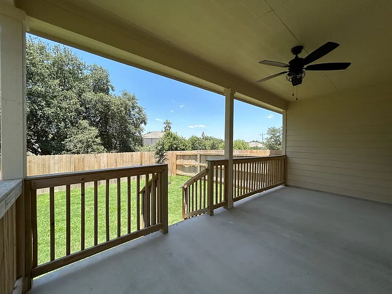 10007 Westover Blf — Photo 7