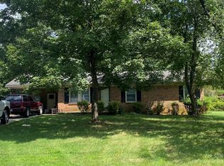 207 Dillon Dr, Statesville, NC 28625