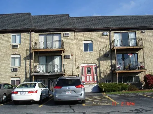 351 Pawtucket Blvd, Lowell, MA