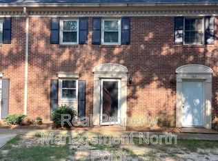 585 Wedgewood Dr, Alpharetta, GA 30009