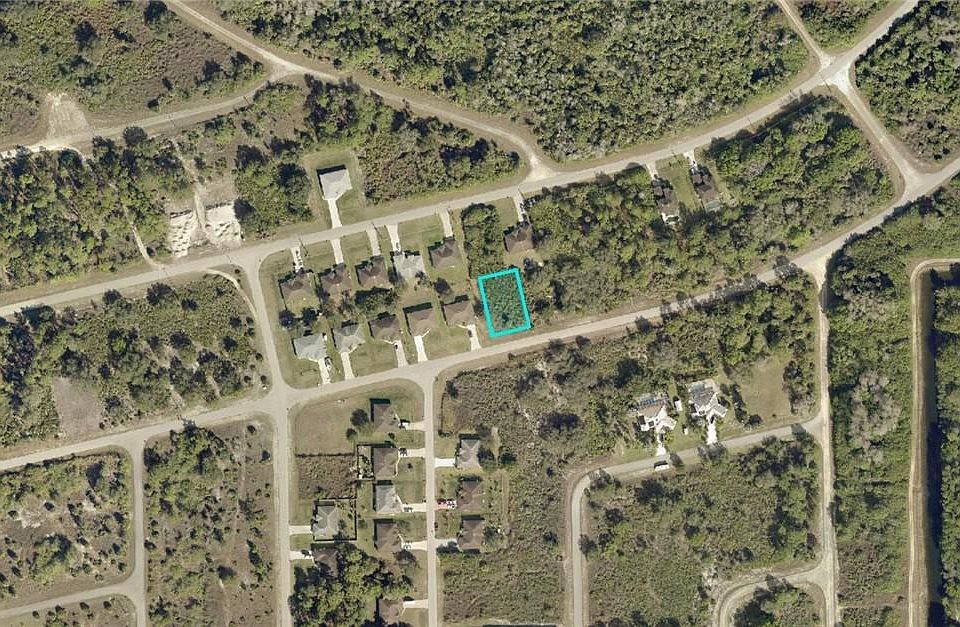 2nd image of 678 Wentworth Dr