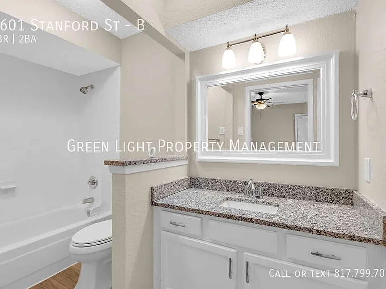 2601 Stanford St #B — Photo 14