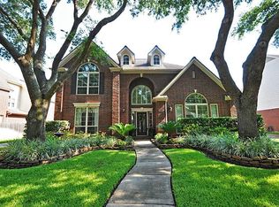 3814 Meadow Spring Dr, Sugar Land, TX 77479