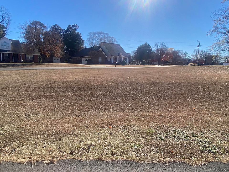 2nd image of Azalea Ln