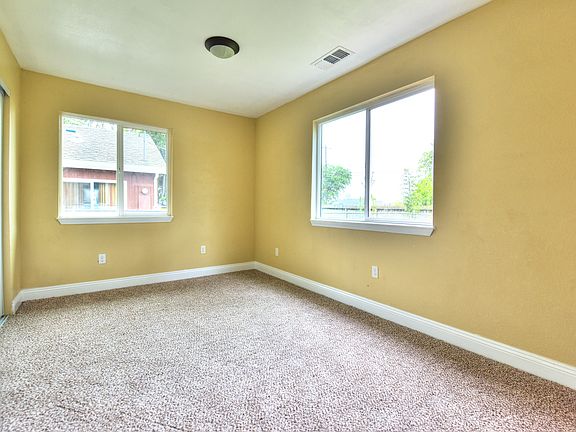4th image of 7008 24th St