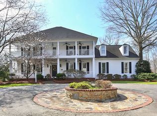 2885 Southers Cir, Suwanee, GA 30024