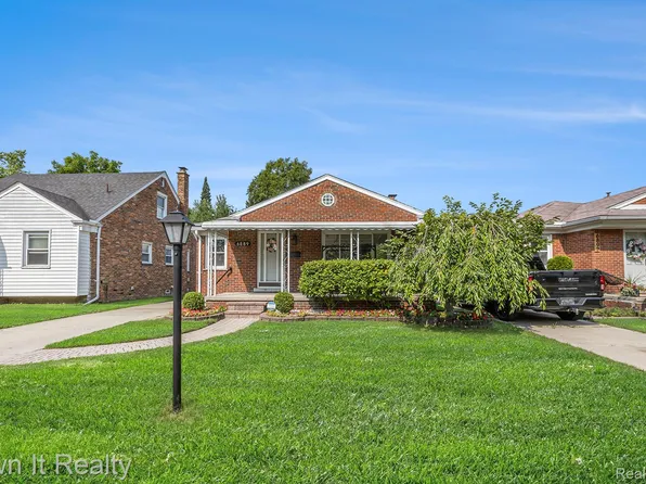 6889 N Vernon St, Dearborn Heights, MI 48127