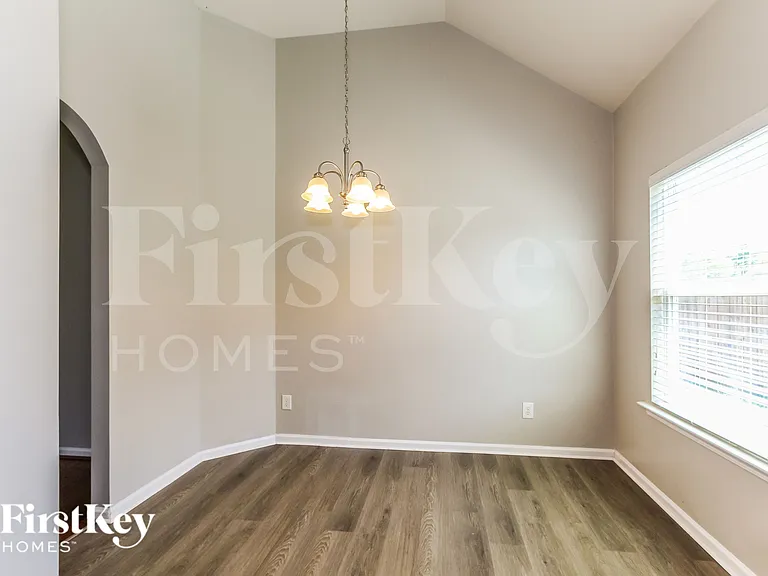 4737 Rosser Loop Dr — Photo 7