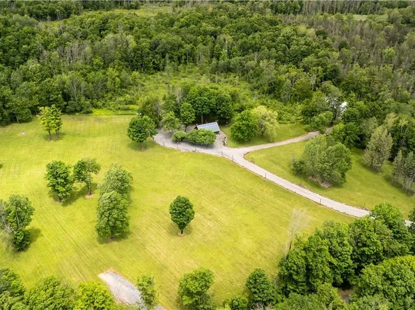 469 Satterlee Rd, Little Falls, NY 13365