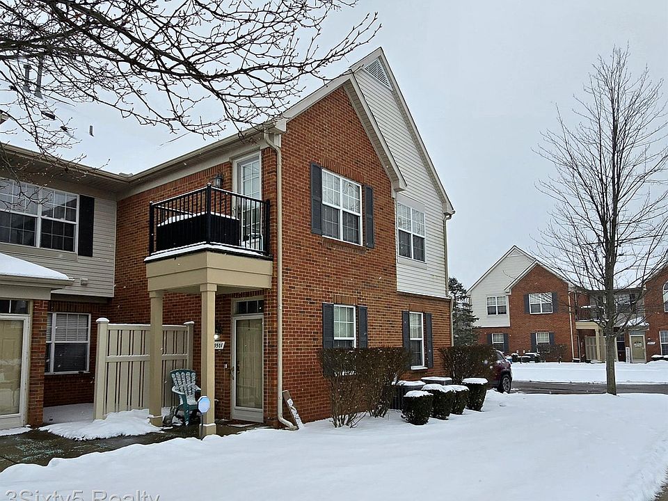 1st image of 23501 Williamsburg Cir