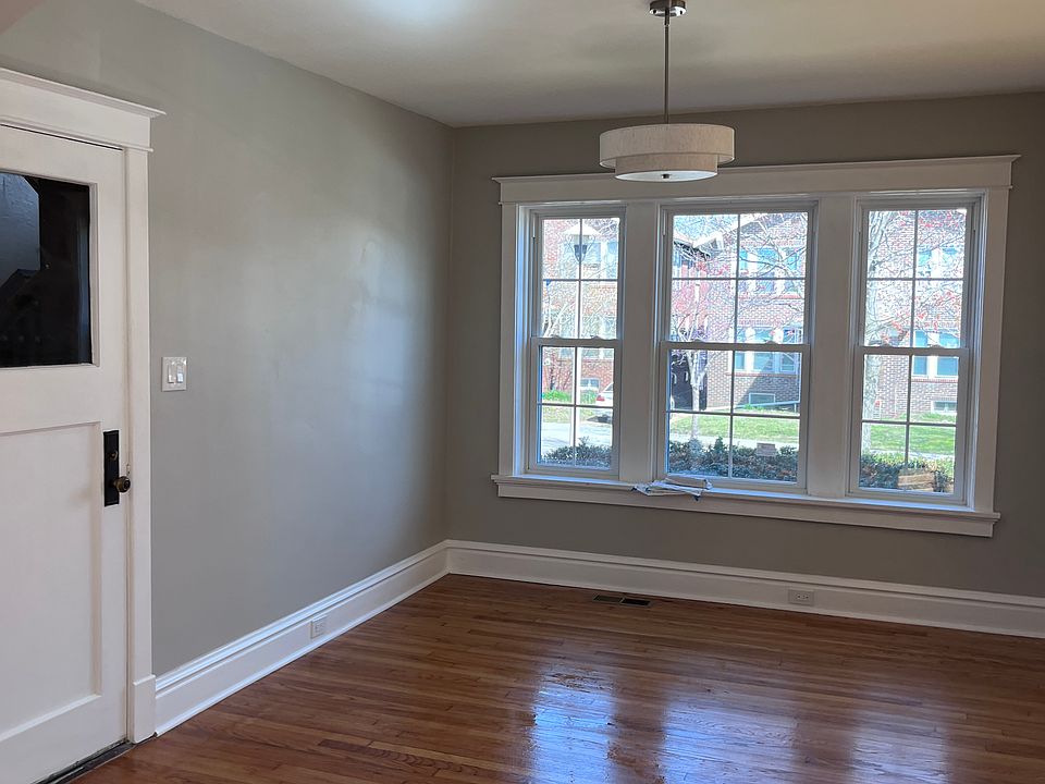 Spacious and bright living area.