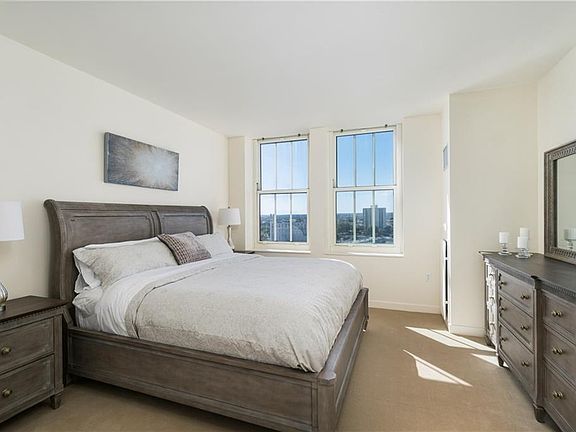 4th image of 1 W Exchange St Unit 1903