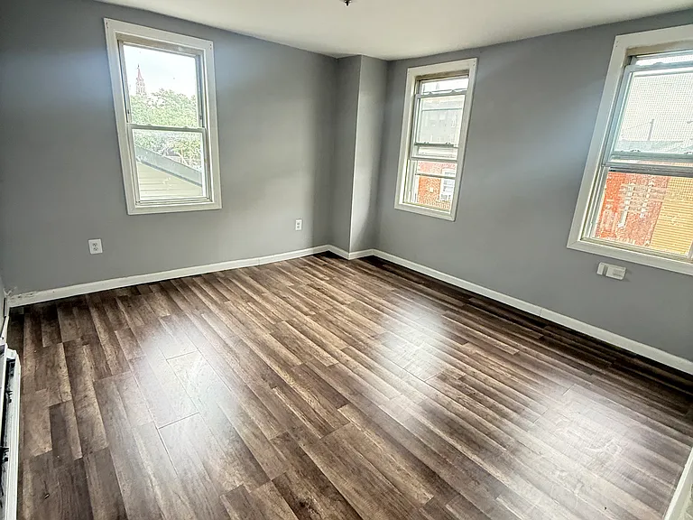 18 Ward St #3 — Photo 7
