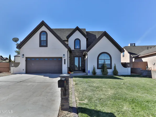 2075 Round House Dr, Winslow, AZ 86047