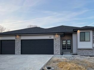 821 Dotson Pl, Ames, IA 50014