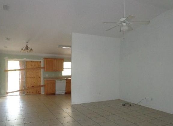 4th image of 19 Ryarbor Dr
