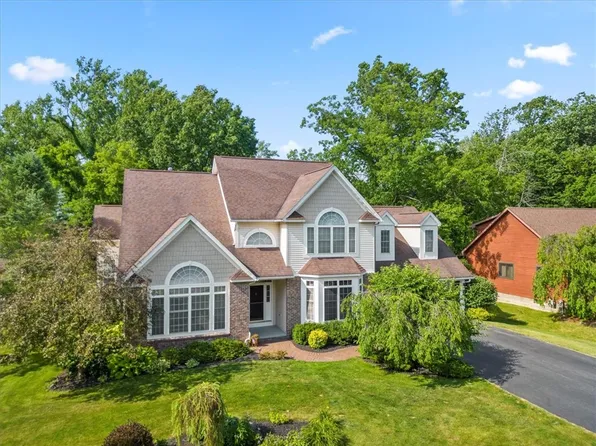 235 Hollybrook Rd, Brockport, NY 14420