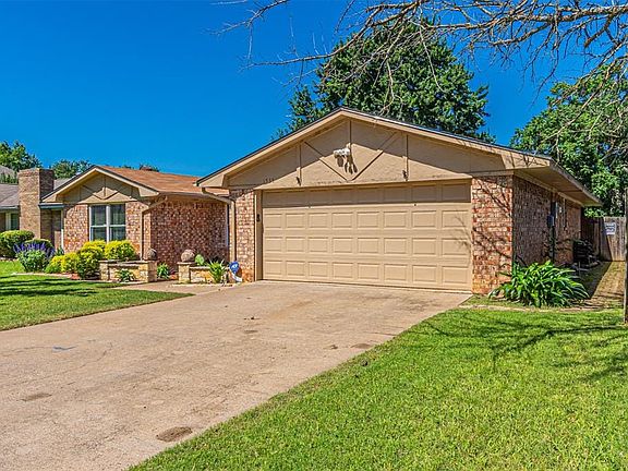 3rd image of 1535 Skyview Dr