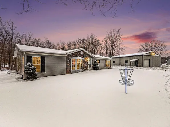 12251 Flowerfield Rd, Marcellus, MI 49067