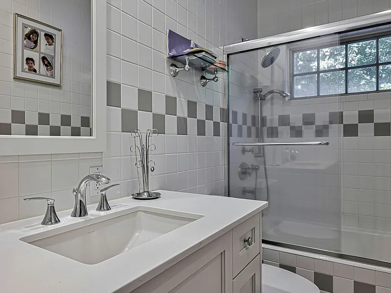 16 Barkers Point Rd — Photo 27