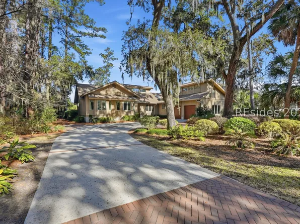 27 Pine Island Rd, Hilton Head Island, SC 29928
