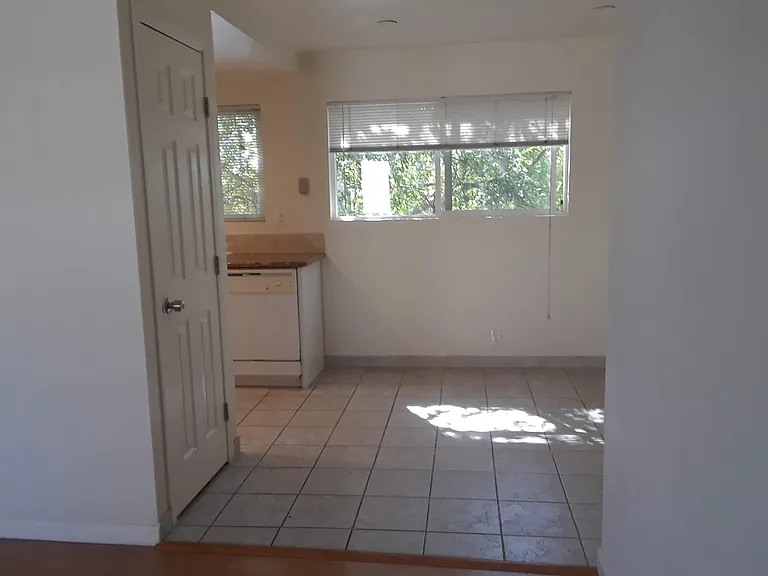 1600 Broadway St #6 — Photo 10