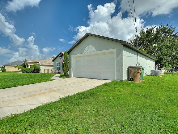 4th image of 919 NW 12th Ter