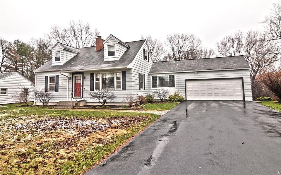 1st image of 109 Valerie Cir