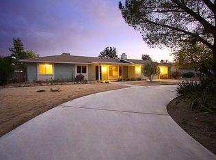 21085 Malibu Rd, Apple Valley, CA 92308