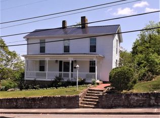 260 Maple Ave, Rocky Mount, VA 24151