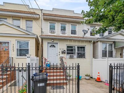 7425 93rd Ave, Jamaica, NY, 11421