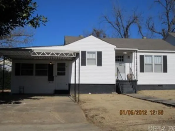 909 SW Park St, Paragould, AR 72450