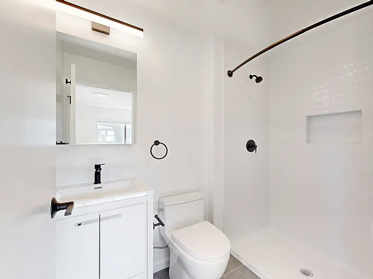 2031 Castro St #22 — Photo 12