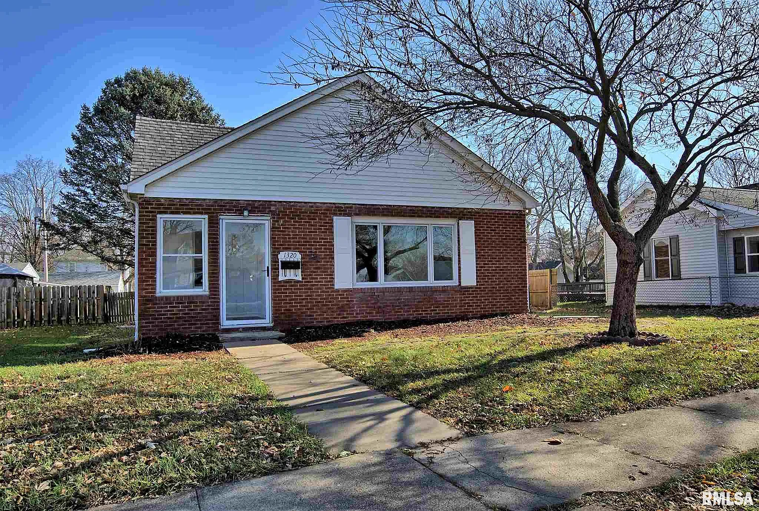 1320 N Santa Fe Ave photo 1