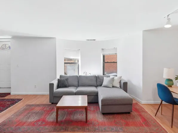 102 Gainsborough St, Boston, MA