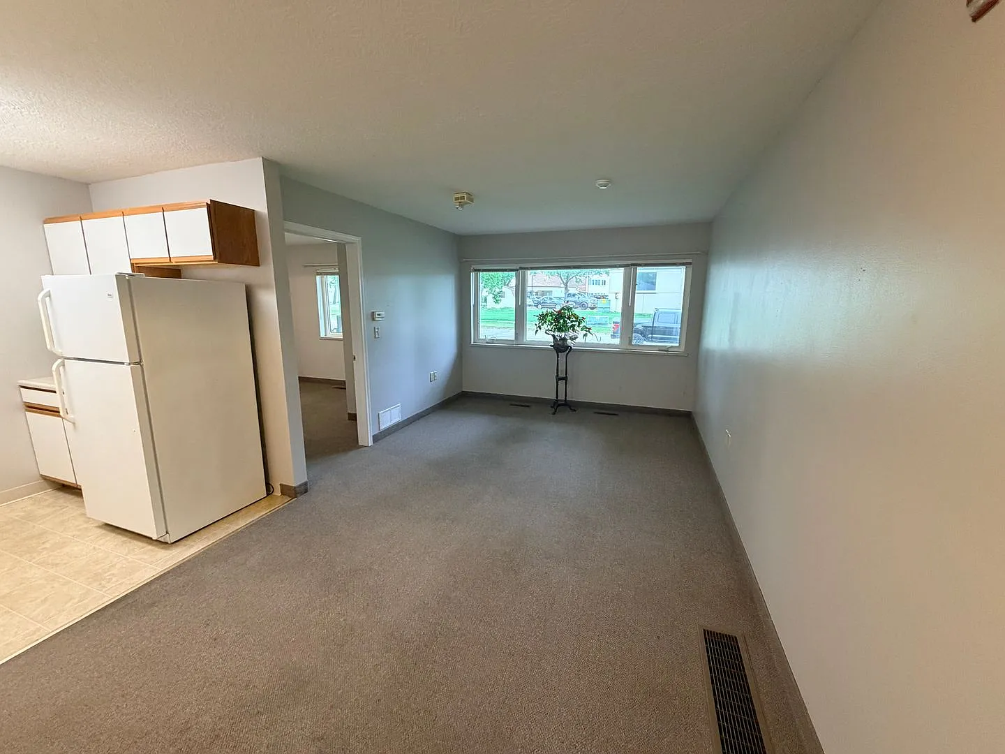 Mad Capital LLC - 421 Dakota St — Photo 3
