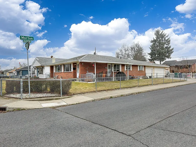 1206 E Heroy Ave — Photo 14