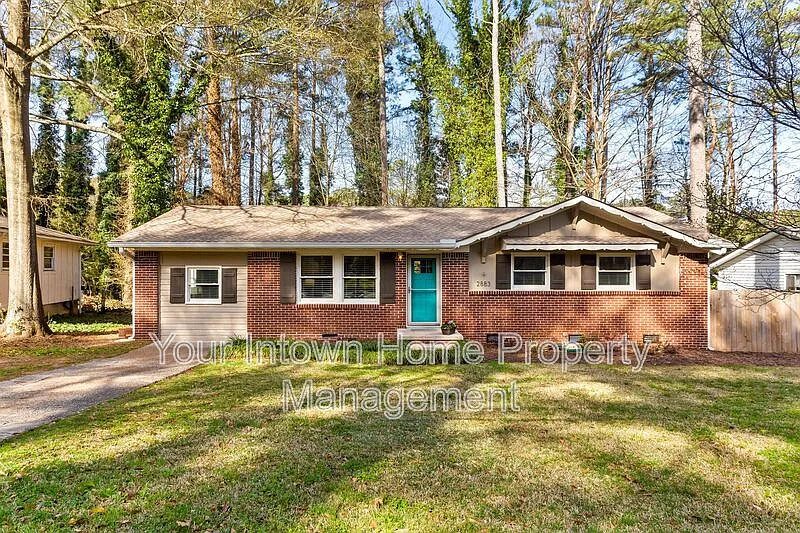 3 bed, 1.5 bath, 1431 sqft, $2,375 — Photo 2