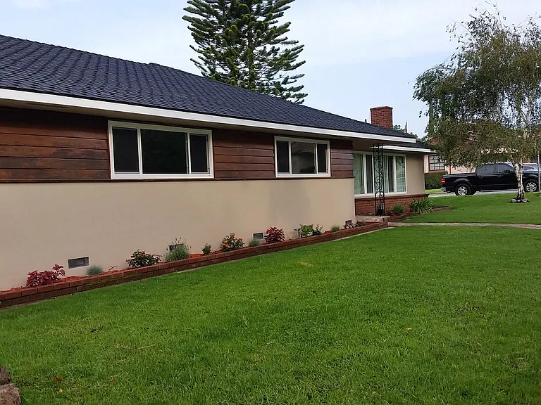 2323 Scott Rd — Photo 2