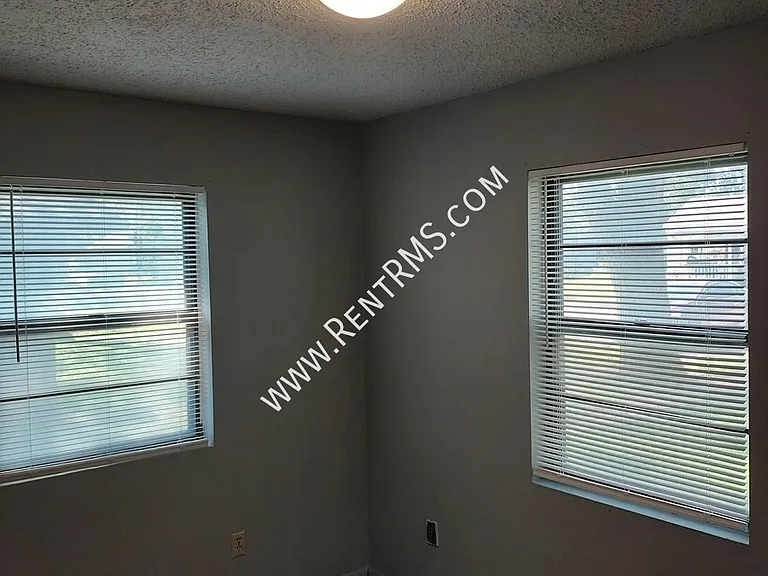 1213 Yuma St — Photo 18