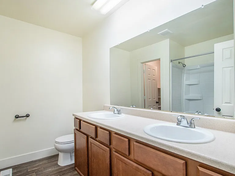 Windridge Apartments — Photo 23