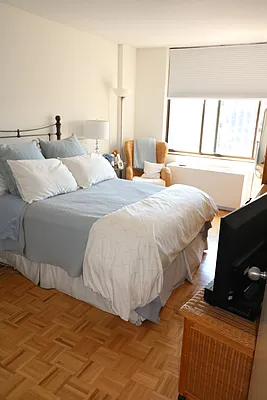 Rented by Newell and Assoc. | media 17