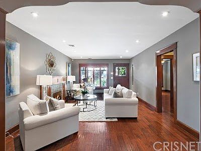 4th image of 6242 Camellia Ave